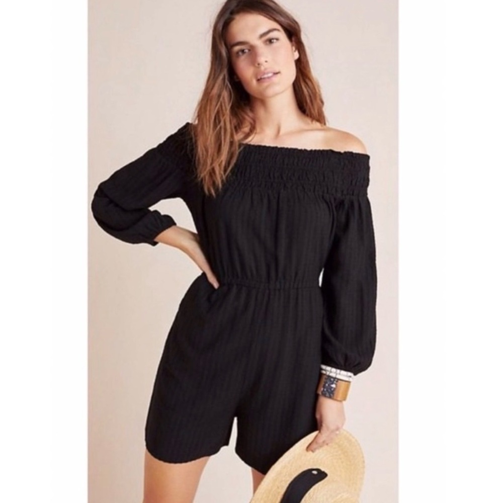 Anthropologie Amadi Velacruz Off-The-Shoulder‎ black Romper size medium